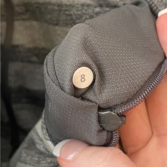 Lululemon Race Your Pace 1/2 Zip - Picture 7 of 7